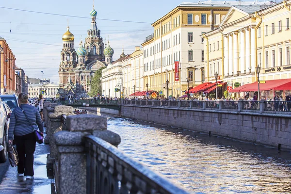 St. Petersburg, Ryssland, den 21 augusti 2016. Arkitektoniskt komplex av Gribojedov kanalen invallningen. — Stockfoto