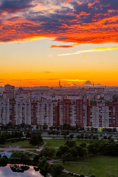 Санкт Петербург Россия Июня 2020 Многоэтажные Современные Жилые Здания Время — стоковое фото