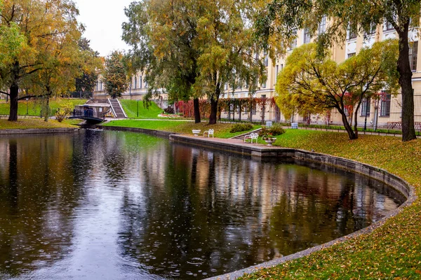 Saint Petersburg Russia October 2020 Scenic Pass Beautiful Pond Yusupov — Stock Photo, Image