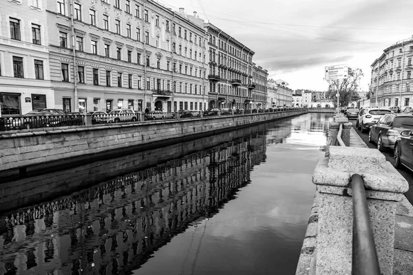 Petrohrad Rusko Října2020 Pohled Griboyedovův Průplav Jeho Malebné Náspy Deštivé — Stock fotografie