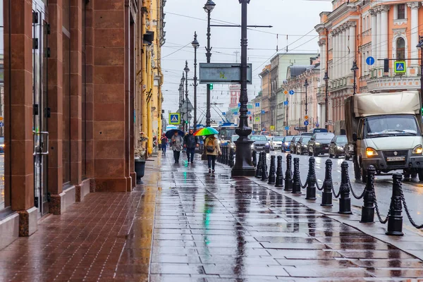 Petrohrad Rusko Října2020 Nevsky Vyhlídka Hlavní Ulice Města Deštivého Počasí — Stock fotografie