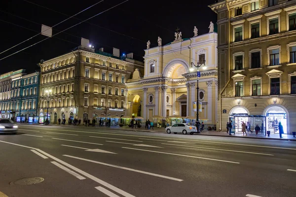 Sankt Petersburg Ryssland Oktober 2020 Nevsky Prospekt Huvudgatan Staden Kvällen — Stockfoto