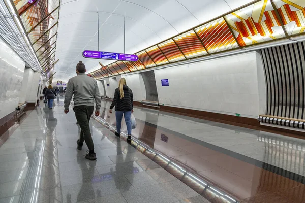 San Petersburgo Rusia Julio 2020 Interior Estación Prospekt Slavy — Foto de Stock