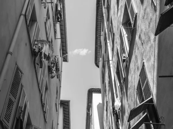 Nice França Outubro 2019 Rua Pitoresca Cidade Velha Céu Azul — Fotografia de Stock