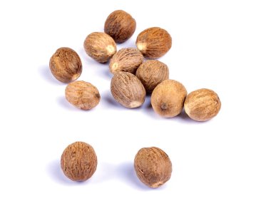 Nutmeg beyaz bir masada