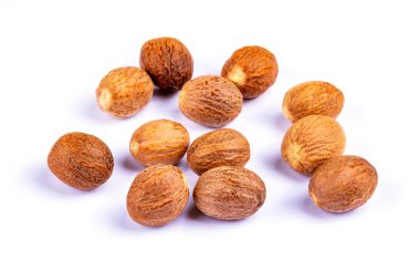 Nutmeg beyaz bir masada