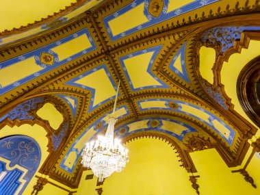 St. Petersburg, Rusya, 7 Mart 2021. Fontanka Nehri 'nin kenarındaki Shuvalov Sarayı' ndaki Faberge Müzesi 'nin lobisi.