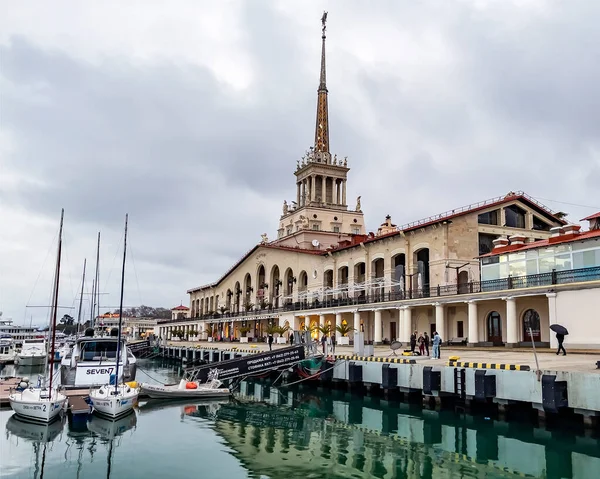 Sotji Ryssland April 2021 Byggnaden Havsstationen Turist Symboler Staden Yachts — Stockfoto