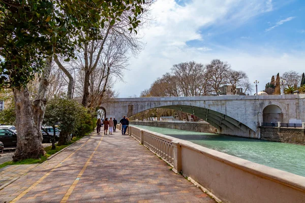 Sochi Rússia Abril 2021 Ponte Riviera Uma Ponte Rodoviária Área — Fotografia de Stock