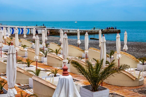 Sochi Russia April 2021 Picturesque Embankment Cafe Tables Awaiting Visitors — Stock Photo, Image