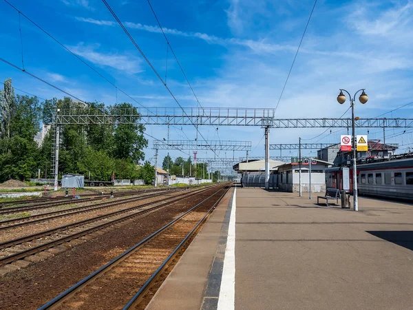 Pushkino Rússia Maio 2021 Estação Ferroviária Plataforma — Fotografia de Stock