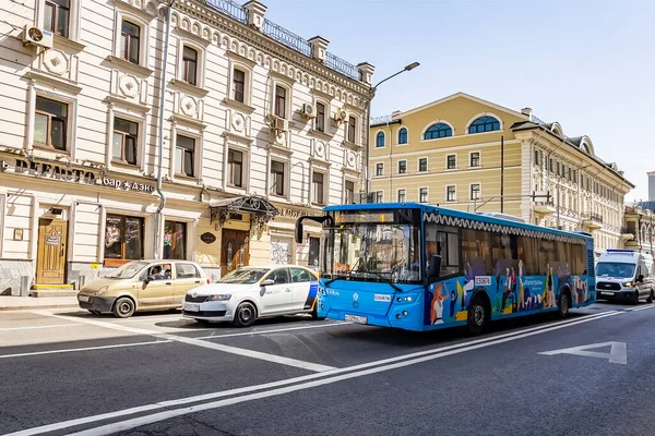 Moscou Russie Mai 2021 Bus Long Rue Ville — Photo