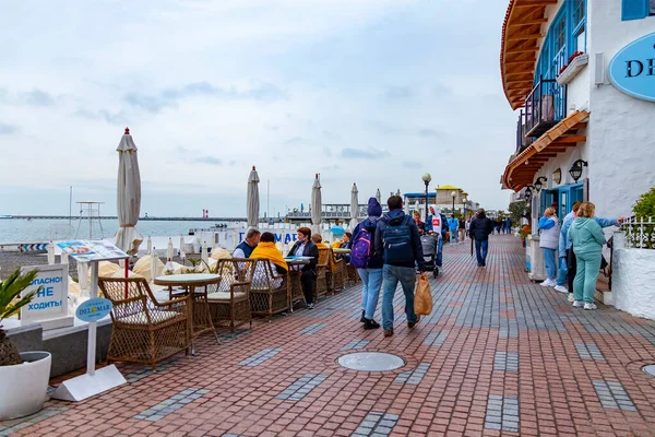 Sochi Russia April 2021 Picturesque Embankment People Have Rest Eating — Stock Photo, Image