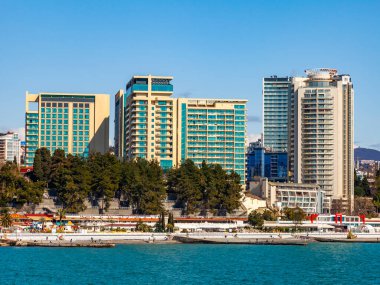Sochi, Rusya, 13 Nisan 2021. Zevk gemisinin yönetim kurulundan Sochi 'nin pitoresk seti manzarası