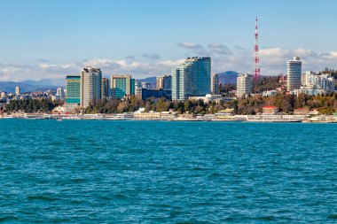 Sochi, Rusya, 13 Nisan 2021. Zevk gemisinin yönetim kurulundan Sochi 'nin pitoresk seti manzarası