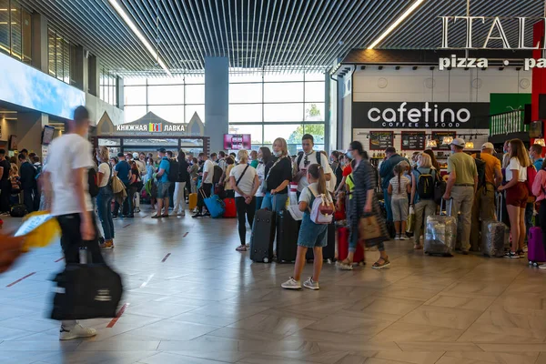 Kaliningrad Rusland Juni 2021 Interieur Van Internationale Luchthaven Khrabrovo Mensen — Stockfoto