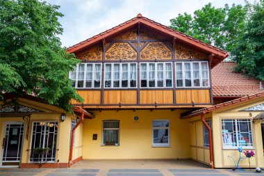 Zelenogradsk, Rusya, 28 Haziran 2021. Kurortniy Caddesi 'nin mimari topluluğu.