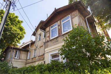 Zelenogradsk, Rusya, 28 Haziran 2021. Tarihsel kentsel gelişim alanında tipik mimari topluluk