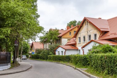 Zelenogradsk, Rusya, 28 Haziran 2021. Tarihsel kentsel gelişim alanında tipik mimari topluluk