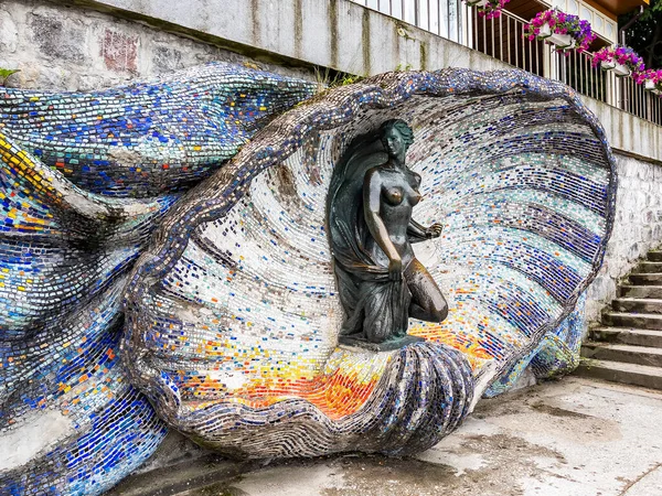 Swetlogorsk Russland Juni 2021 Skulptur Einer Nymphe Und Mosaiktafel Auf — Stockfoto