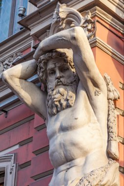 St. Petersburg, Rusya, 13 Haziran 2020. Şehrin tarihi bölümünde, bir binanın ön cephesinin bir parçası..