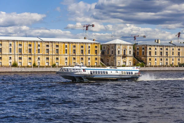 Санкт Петербург Росія Липня 2021 Вид Річку Нева Приємний Човен — стокове фото