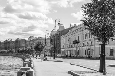 Saint Petersburg, Rusya, 23 Temmuz 2021. Neva Nehri 'nin manzarası ve seti.