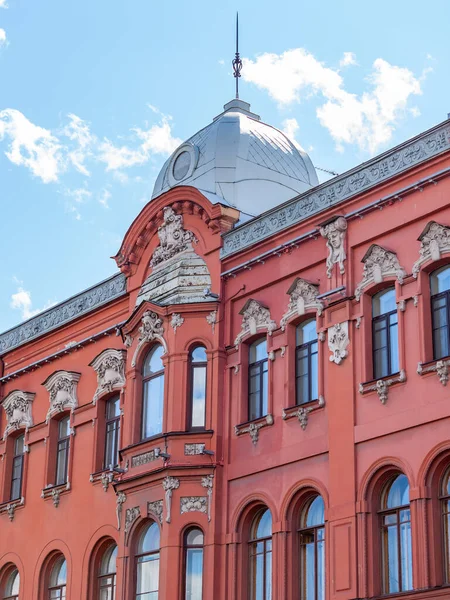 Petersburg Rusland Juli 2021 Fragment Van Gevel Van Een Gebouw — Stockfoto