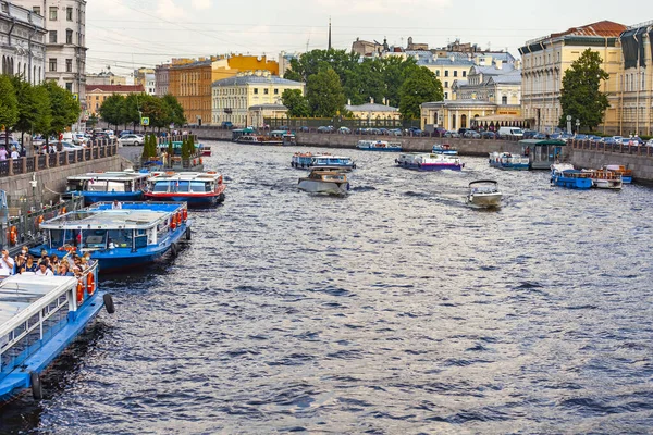 Petersborg Rusland Juli 2021 Udsigt Fontanka Floden Dens Maleriske Dæmninger - Stock-foto