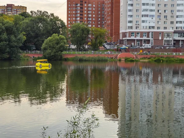 Pushkino Rusia Agustus 2021 Bangunan Perumahan Bertingkat Baru Tepi Sungai — Stok Foto