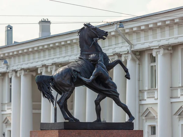 Petersburg Rusya Temmuz 2021 Fontanka Nehri Üzerinden Köprüdeki Klodt Heykelinin — Stok fotoğraf