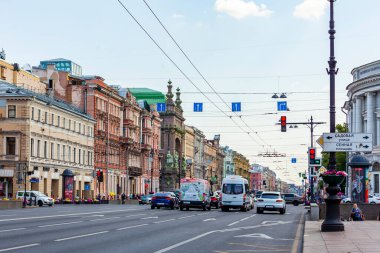 Saint Petersburg, Rusya, 27 Temmuz 2021. Nevsky, şehrin ana caddesi.