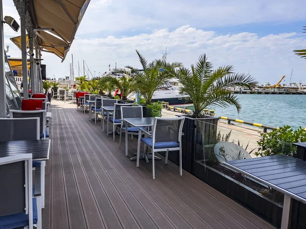 Sochi Russia April 2021 Picturesque Embankment Cafe Tables Awaiting Visitors — Stock Photo, Image