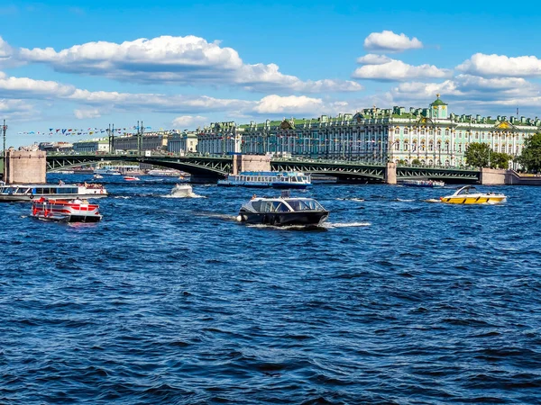 Sankt Petersburg Ryssland Juli 2021 Utsikt Över Nevafloden Och Vallen — Stockfoto