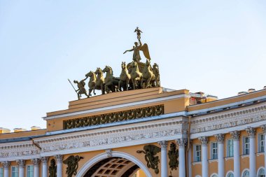 St. Petersburg, Rusya, 23 Temmuz 2021. Şehrin tarihi bölgesindeki cadde manzarası. Genelkurmay Başkanı. 