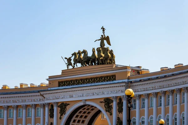 Petersburg Rusya Temmuz 2021 Şehrin Tarihi Bölgesindeki Cadde Manzarası Genelkurmay — Stok fotoğraf