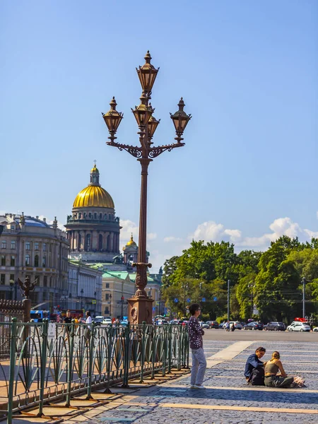 San Pietroburgo Russia Luglio 2021 Bellissimo Lampione Piazza Dvortsovaya — Foto Stock