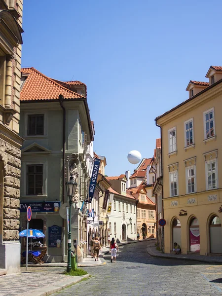 Prague, Republika Czeska, 10 lipca 2010 roku. widok na miasto — Zdjęcie stockowe