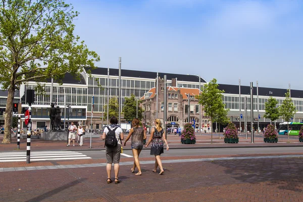 Haarlem, Nizozemsko. Hlavní nádraží — Stock fotografie