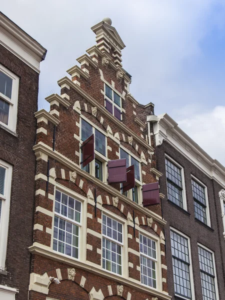 Haarlem, Holanda, em 11 de julho de 2014. Detalhes arquitetônicos típicos — Fotografia de Stock