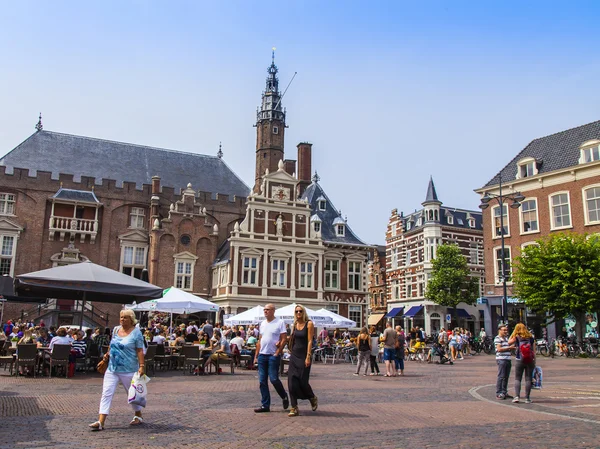 Haarlem, Paesi Bassi, l '11 luglio 2014. Una tipica vista urbana — Foto Stock
