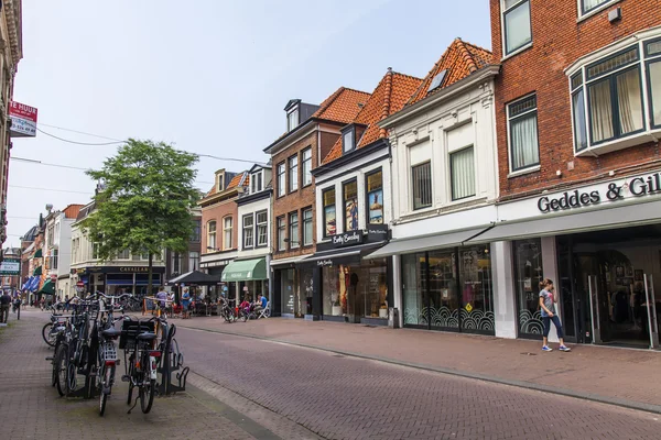 Haarlem, Niederlande, am 11. Juli 2014. eine typische Stadtansicht — Stockfoto