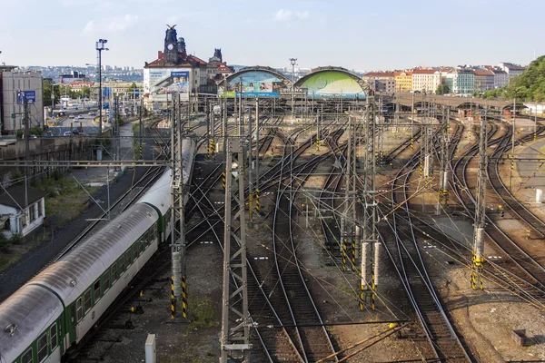 Praha, Česká republika, 5. července 2010. skladby u hlavního nádraží — Stock fotografie