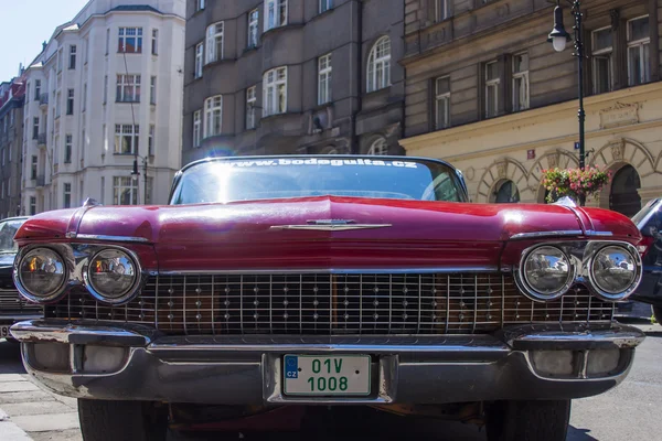 Prague, Czech Republic, on July 10, 2010. The vintage car on the city street. Attraction for tourists — Stock Photo, Image