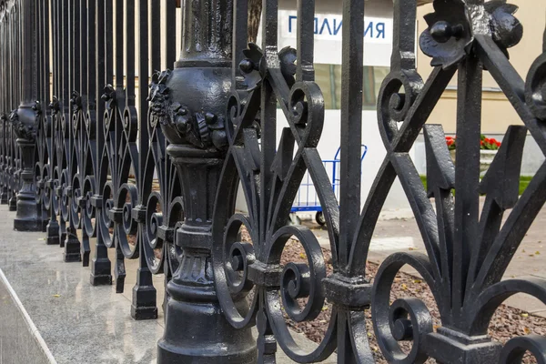 Moscou, Rússia, em 9 de setembro de 2014. Detalhes arquitetônicos típicos de casas antigas de Moscou — Fotografia de Stock