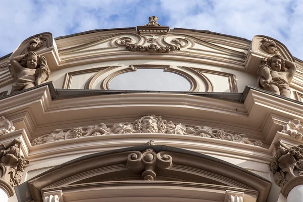 Moskau, russland, am 9. september 2014. typische architektonische details alter moskauer häuser — Stockfoto
