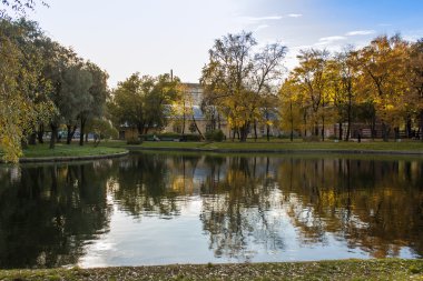 St. petersburg, Rusya Federasyonu-15 Ekim 2011 tarihinde. yusupov Bahçe - şehir manzaraları biri. sonbahar bakmak