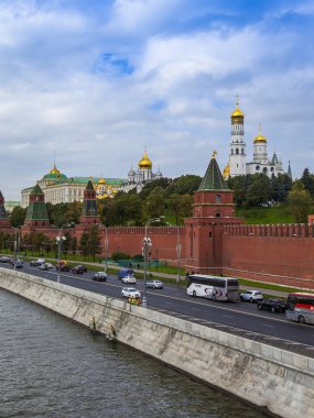 Moscow, Rusya Federasyonu. Kremlin'e ve Karbysheva set of görünümü