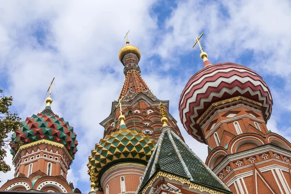 Moscow, Federacja Rosyjska, na 23 września 2014. Katedra św Bazylego (Katedra pokrovsky) na placu czerwonym — Stockfoto