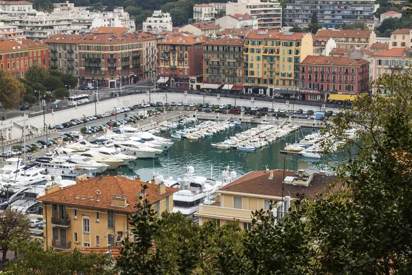 Nice, France, on October 16, 2012. View of city port and the house on the embankment from a high point — Stock Photo, Image